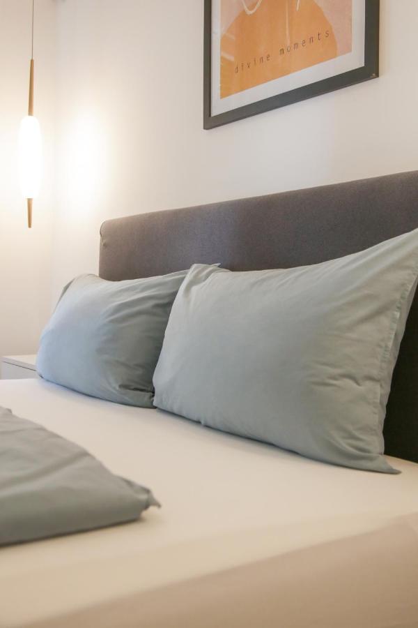 Supernova Deluxe Residence โนวีซาด ภายนอก รูปภาพ