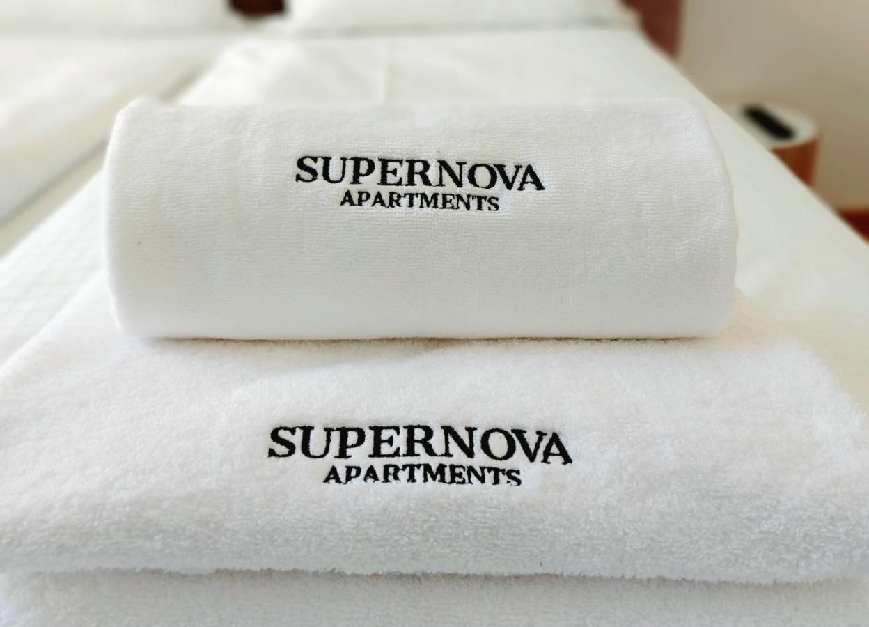 Supernova Deluxe Residence โนวีซาด ภายนอก รูปภาพ